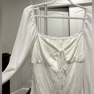 white lantern sleeve bodysuit - perfect for spring